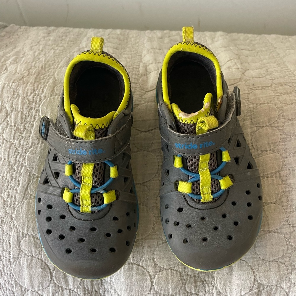 Stride rite shoes